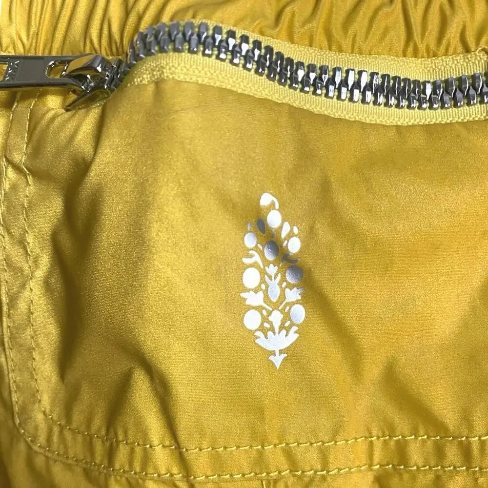 NEW $68 Free People FP Movement Moonlight Reflective Running Shorts Yellow SZ S‎ - Picture 8 of 13